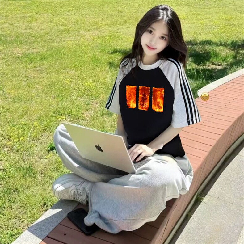 抖音得物品质二开240克宽松纯棉美式潮牌插肩三杠织带短袖T恤图片