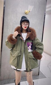 冬季派克羽绒服狐狸毛,女装羽绒服,得到THETHAT