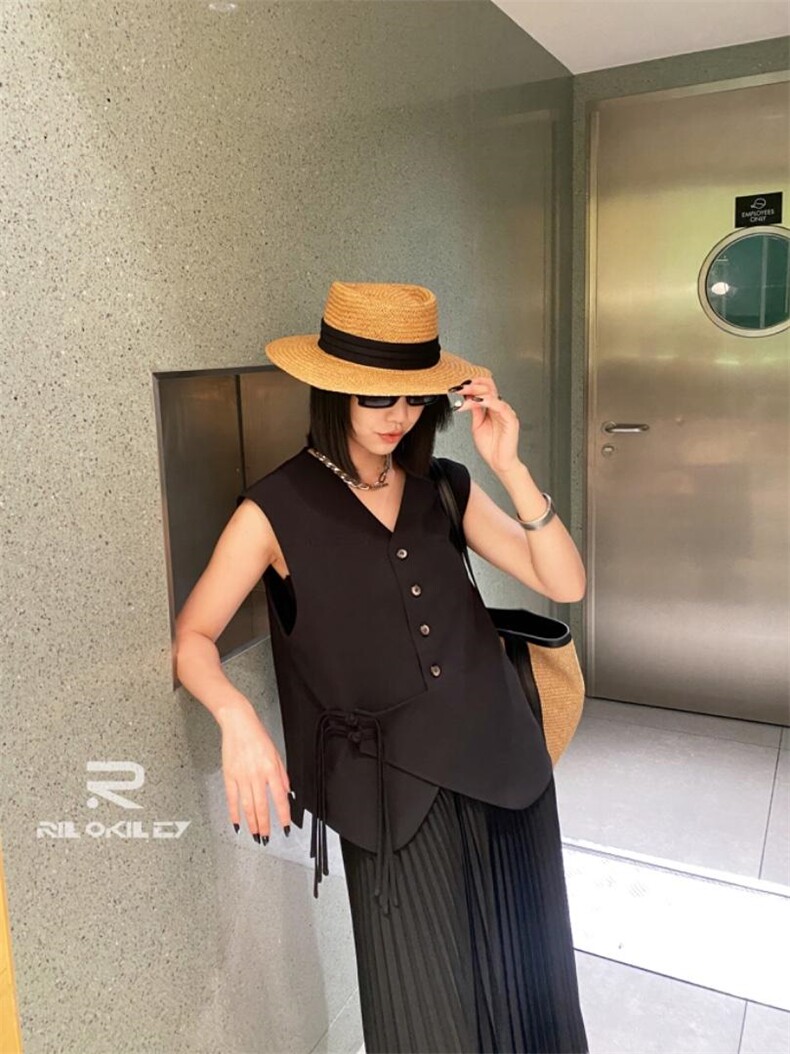 2022秋装新款设计师款马甲，女装马甲，雷洛奇丽