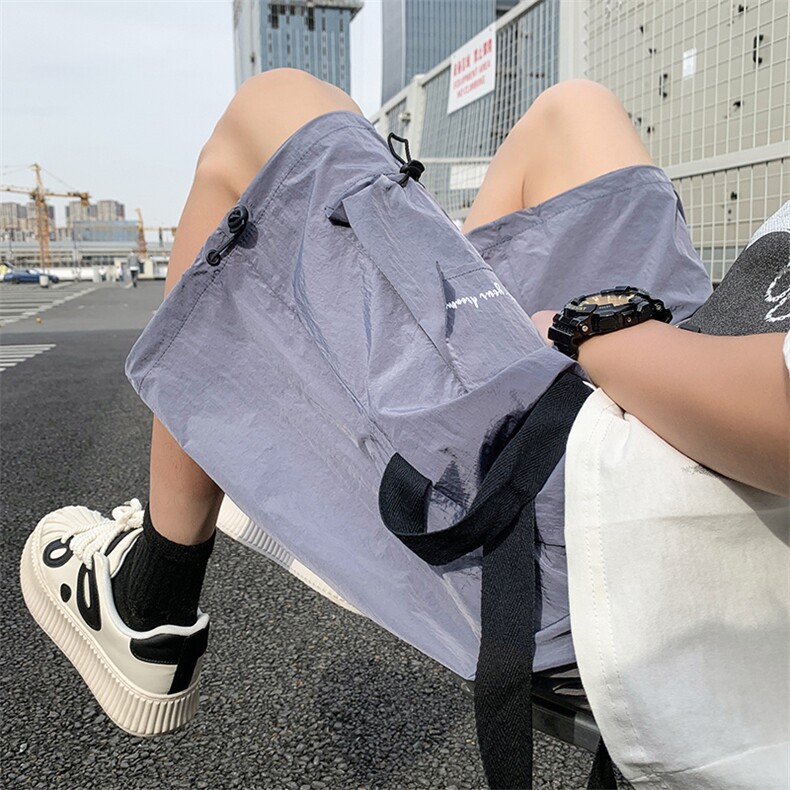 得物品质夏款男短裤工装大口袋字母印花复合褶皱短裤D292P45,男装牛仔裤,星座1013-1