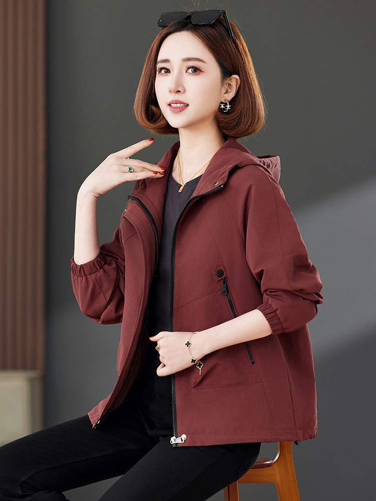 夏女装官网新款2025春季时尚洋气冲锋上衣小个子女春休闲百搭,女装短外套,靓衣阁