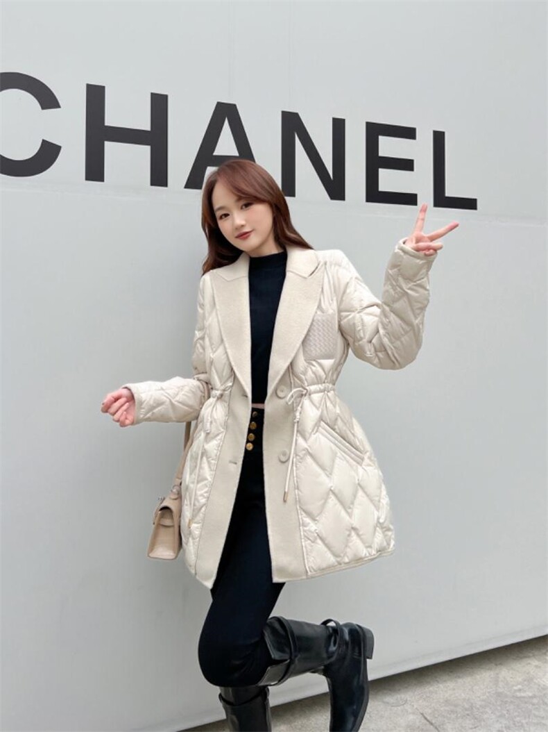 羽绒服，女装羽绒服，水恋百合