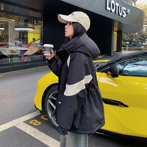 2024年冬季新款街头风时尚白鸭绒冲锋衣外套加绒加厚羽绒服女图片