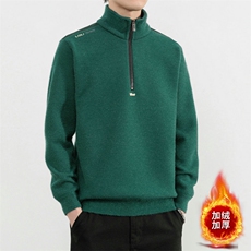 墨绿色