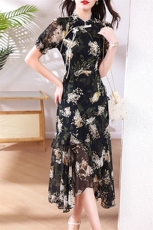 现货2026夏季新款韩版印花连衣裙时尚气质潮流小众设计感裙子，女装连衣裙，尚洛菲