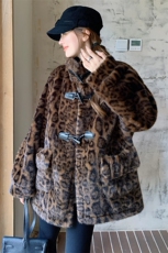 豹纹仿貂绒羊羔毛皮毛一体外套女2024冬季新款牛角扣加厚棉衣棉服，女装短外套，2C085