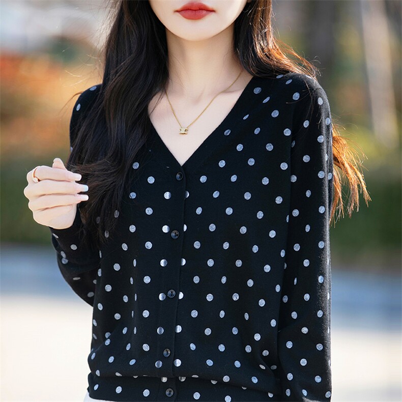 优雅气质软糯精纺羊毛针织开衫女2025新V领波点打底宽松显瘦外搭,针织衫/毛衣,片语羊绒