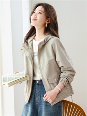 现货！现货！2026春季新款时尚宽松休闲短款外套女，女装短外套，以桐