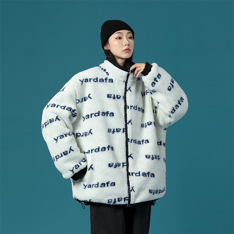 703-Y253 冬季高品质时尚英文印花羊羔毛拼色外套双面穿棉衣图片