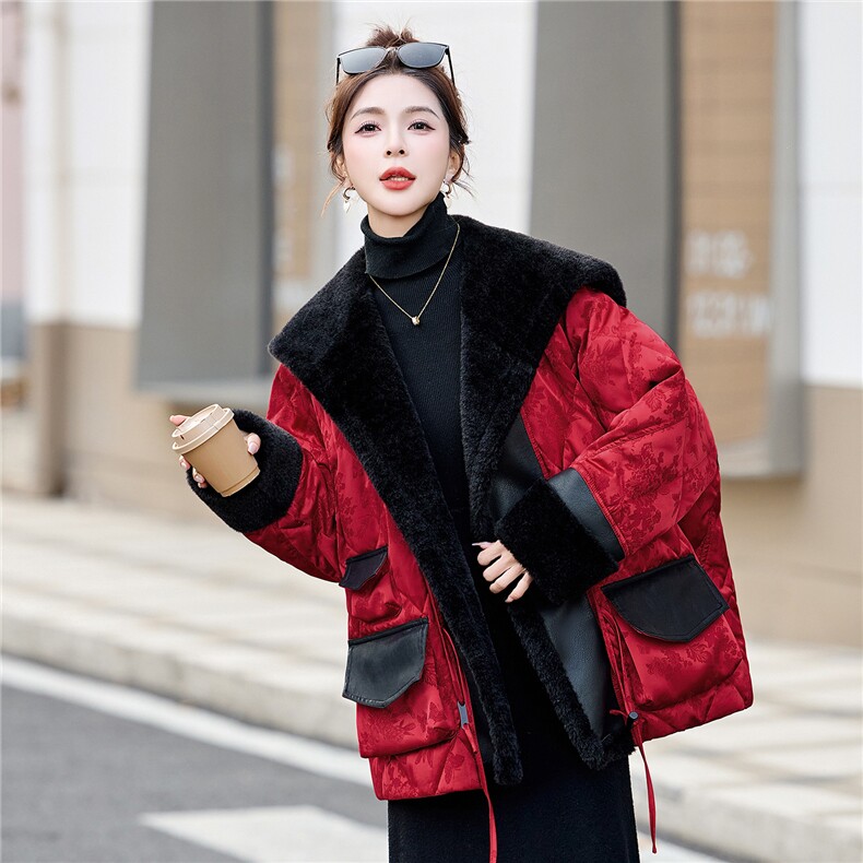 现货，现货，2025冬装新款皮毛一体拼接时尚潮流保暖羽绒服,女装羽绒服,伊仟回