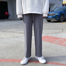 浅灰色