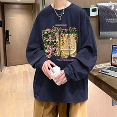 深蓝色