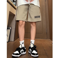 卡其色