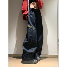 深蓝色