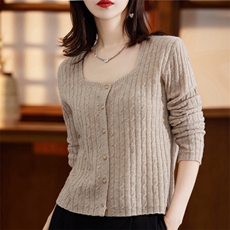 方领绞花羊毛开衫2024年秋季单排扣气质修身显瘦，女装羊毛衫，佰旭羊绒