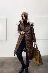 时尚款羽绒服，女装羽绒服，哥卓