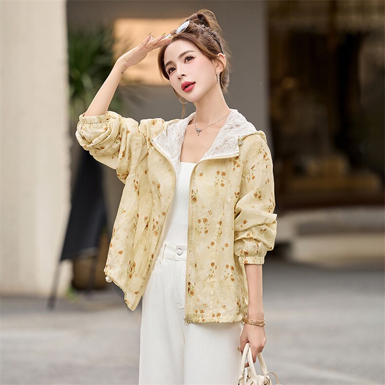 现货2025夏装新款新中式印花防晒衣外套,女装防晒衣,依万里