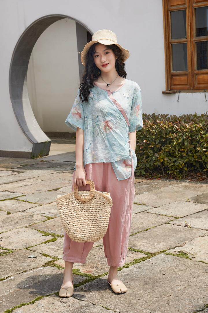 花色上衣，裤子颜色很多，女装，线象