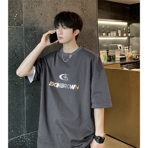 银色立体四芒星印花短袖T恤男DT77776P23块特价控45：供抖音视频图片