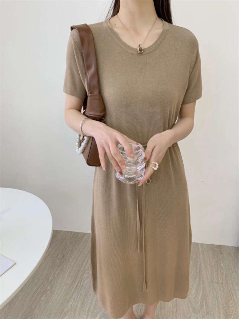 连衣裙，女装连衣裙，魅力元素