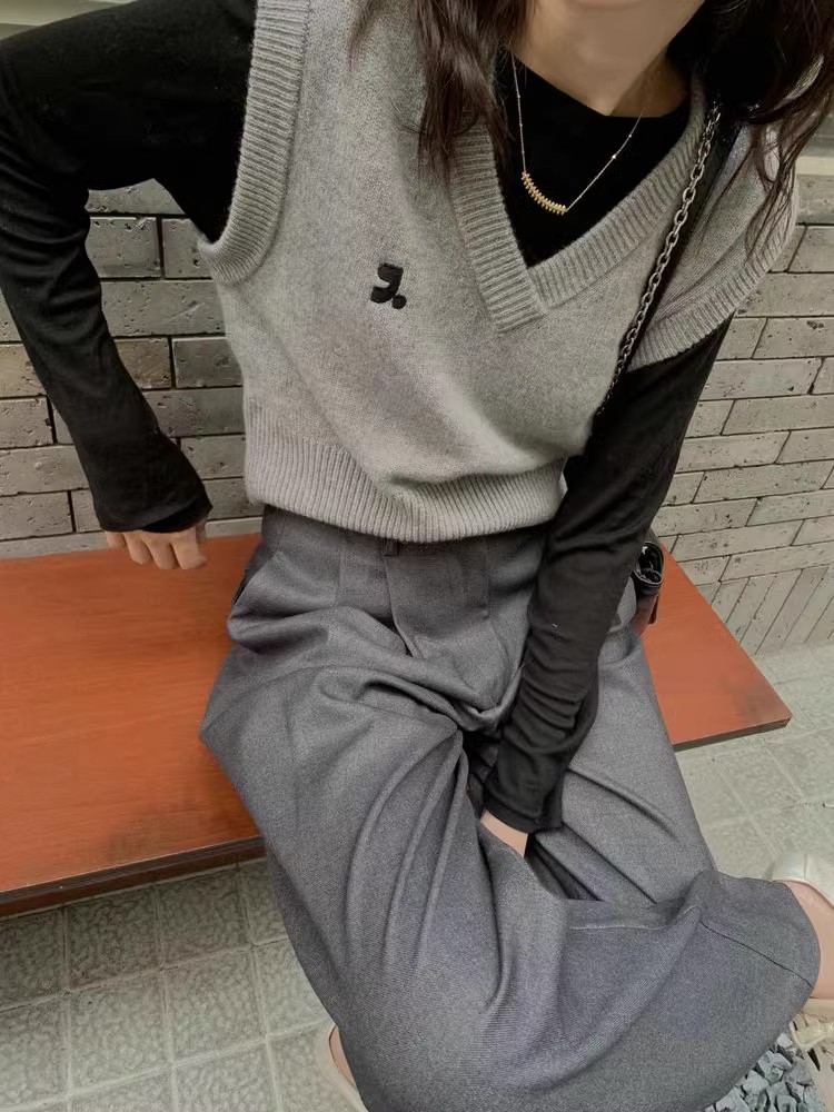 时尚V领马甲女秋装新款气质百搭无袖针织背心外套显瘦宽松上衣,女装马甲,德聚羊绒
