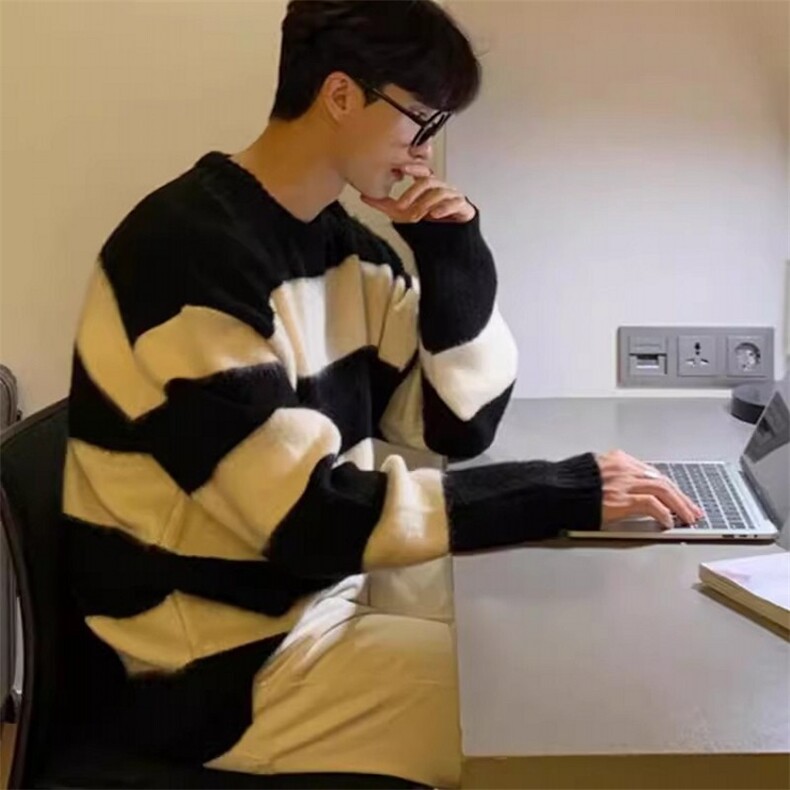 2025年秋季常规套头圆领长袖拼色圆领，男装羊毛衫，千国羊绒