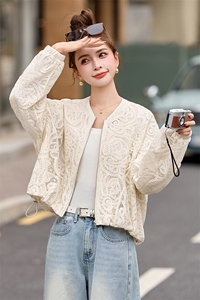 棒球服外套女2025开春新款小个子超好看洋气休闲减龄短款蕾丝夹克图片