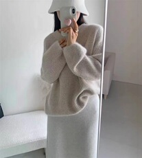 时尚百搭宽松显瘦圆领羊毛衫女秋冬新款慵懒风加厚保暖毛衣，女装羊毛衫，圣旺供货