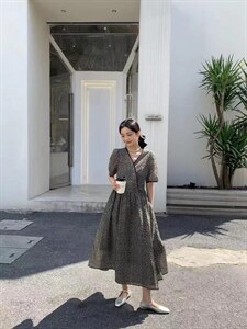 盐缩格子连衣裙,女装连衣裙,欧妮卡蒂蔓