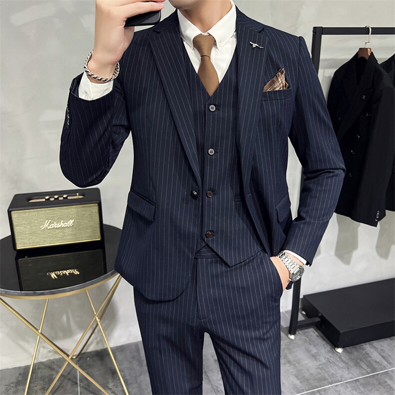 主推男士英伦风西装单排扣三件套尖领商务西服KTZ1819-P310，男装西服套装，星座1105-3