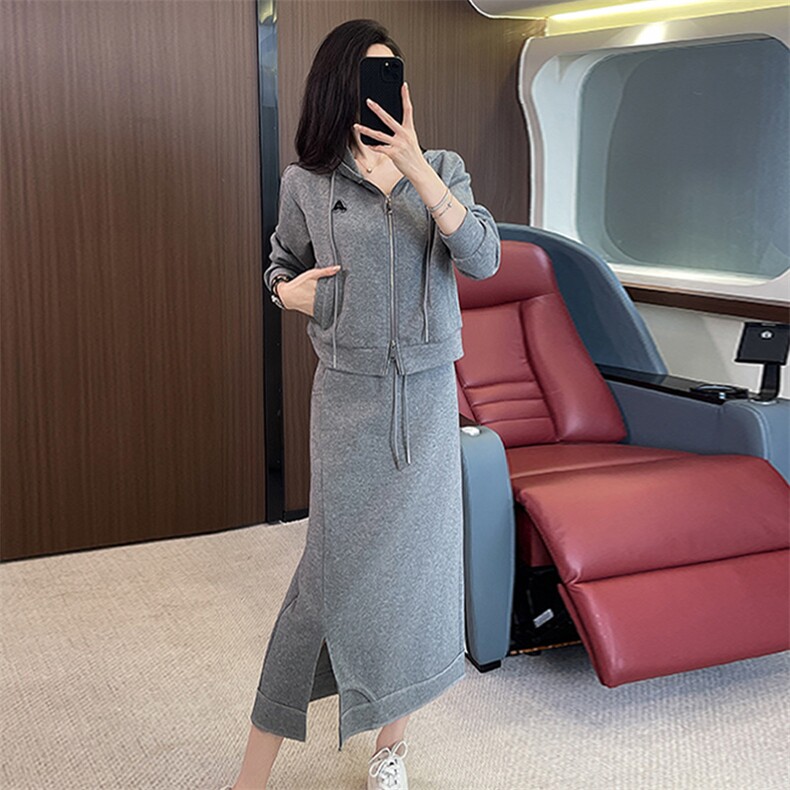 设计感灰色连帽卫衣开叉半身裙套装潮,女装套装/套裙,江南