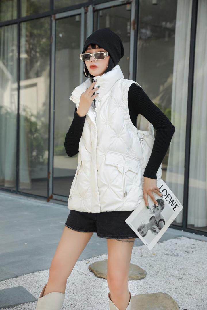 （现货）冬季新品小香风羽绒马甲90绒超轻超柔软超舒适，女装马甲，卡提莱蒂