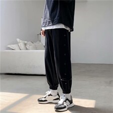 灰色