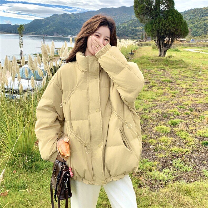 韩系学院风黄色立领羽绒服女冬季小个子白鸭绒宽松加厚外套面包服，女装羽绒服，维壹
