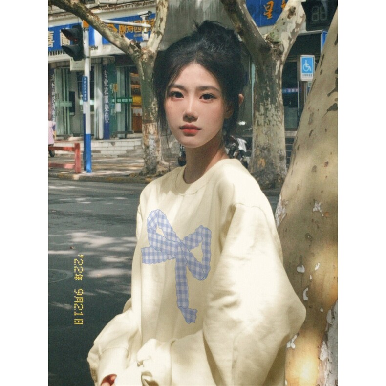 Q0112-P45奶油黄显白蝴蝶结印花卫衣学生宽松上衣,男装卫衣,星座617A-2