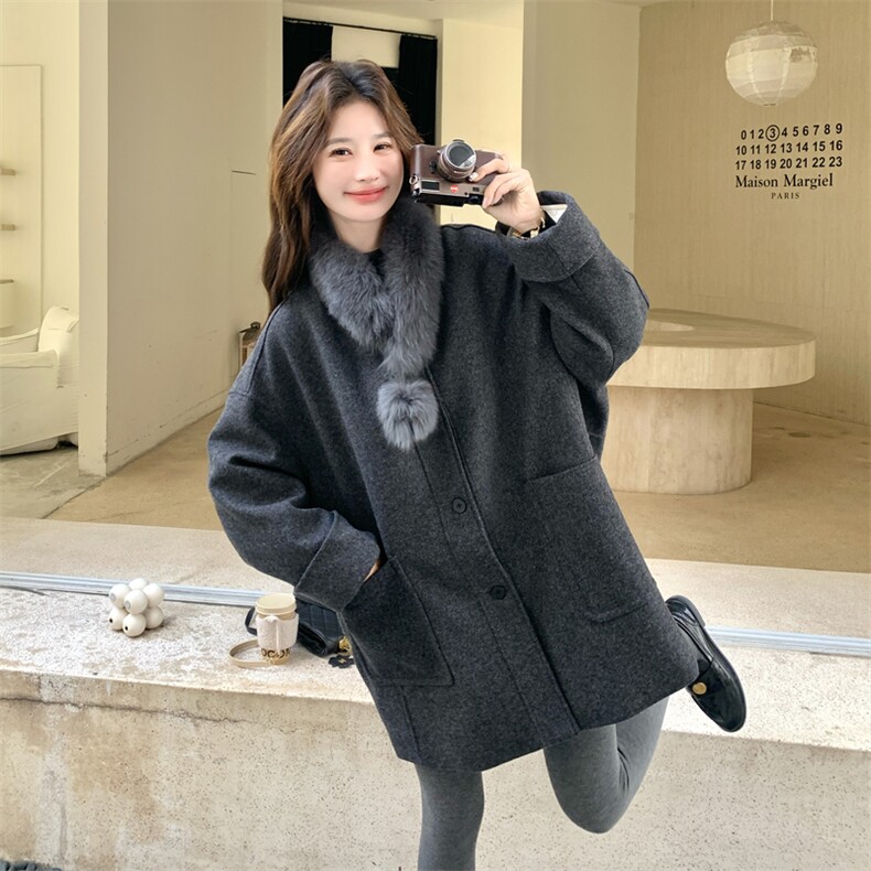 轻奢老钱风灰色毛呢大衣女冬季气质宽松中长款羽绒服羊毛外套，女装毛呢外套，维壹
