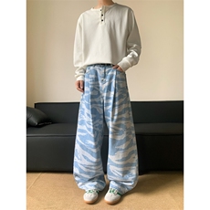 蓝色