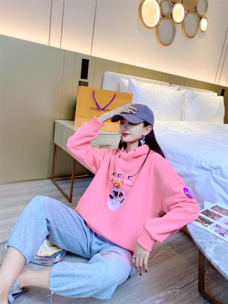 现货冬季休闲时尚加绒卫衣，女装卫衣/绒衫，泽妤