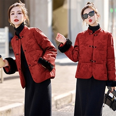 新中式G风羽绒服女2025冬新款今年流行小个子短款亮色盘扣外套，女装羽绒服，衣之秀