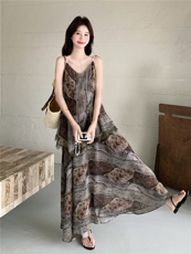 新款P200-K309度假风无袖碎花两件套女装，女装套装/套裙，网红馆