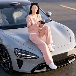 重工减龄时尚套装女春季款设计感V领拼接假两件上衣阔腿裤两件套图片