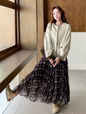 2025年秋季皮衣新款圆领RF2C290-6870#-P175-K265，女装皮衣，蝶眷
