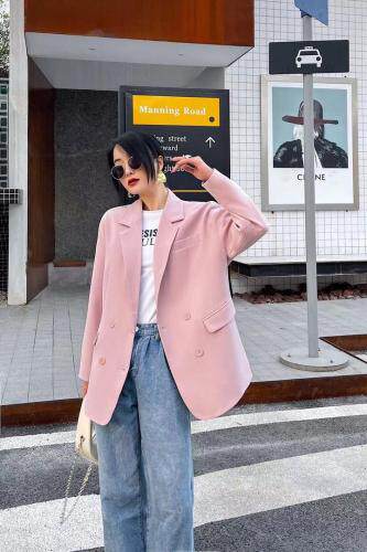 【现货】春装新款清新小西装，女装西装，出色依屋