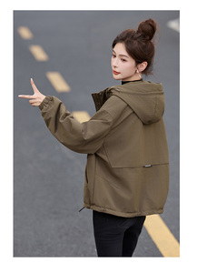 现货！现货！加绒保暖派克服外套女2025冬季新款宽松休闲连帽棉服图片
