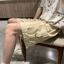 米白色