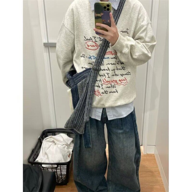 美式复古圆领卫衣女秋冬季oversize宽松加厚潮牌字母印花上衣图片