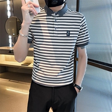 灰色