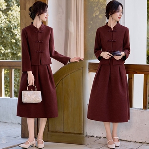 3129时尚复古新中式盘扣套裙,黑女西服搭配什么鞋子图片