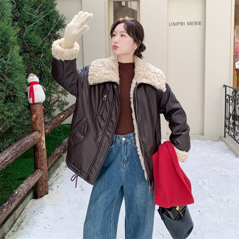 咖色羊羔毛翻领羽绒内胆皮衣外套女2025冬季新款时髦洋气保暖上衣,女装皮衣,艾米莉亚