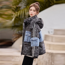 现货白鸭绒2025年冬季宽松加厚可脱卸帽刺绣宽松羽绒服，女装羽绒服，米雪儿